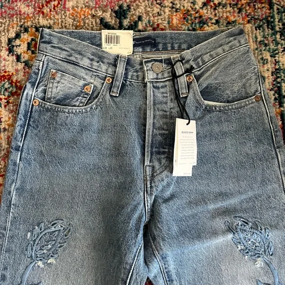 Levi’s Made & Crafts Women's Blue Laser Cut Embroidered Jeans - Picture 3 of 9